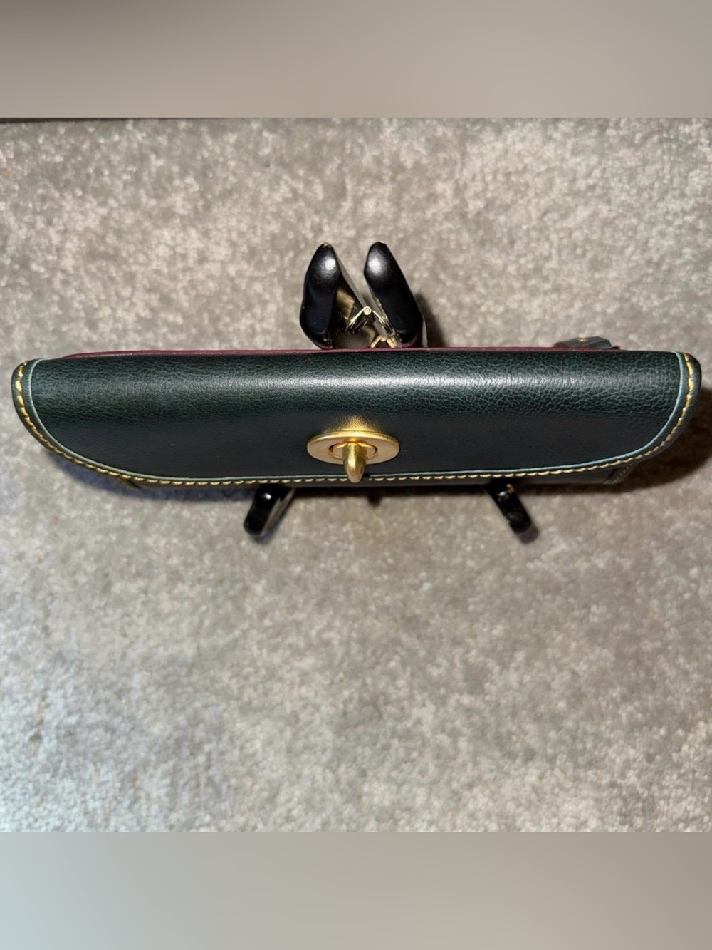 Dooney & Bourke Florentine leather turnlock wallet in Ivy - Picture 4 of 12